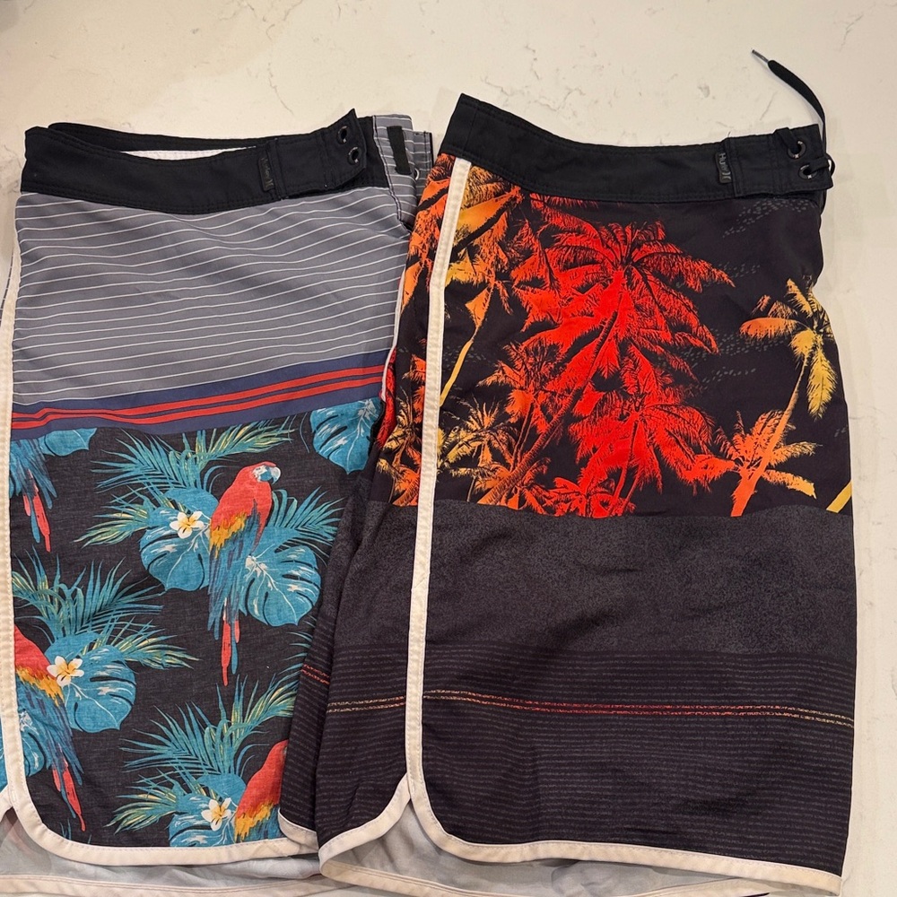 Hurley Men's Hybrid Shorts with Tropical and Parrot Print
